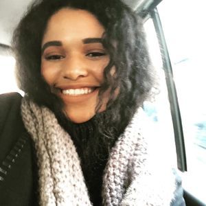 Meet your Posher, Nia